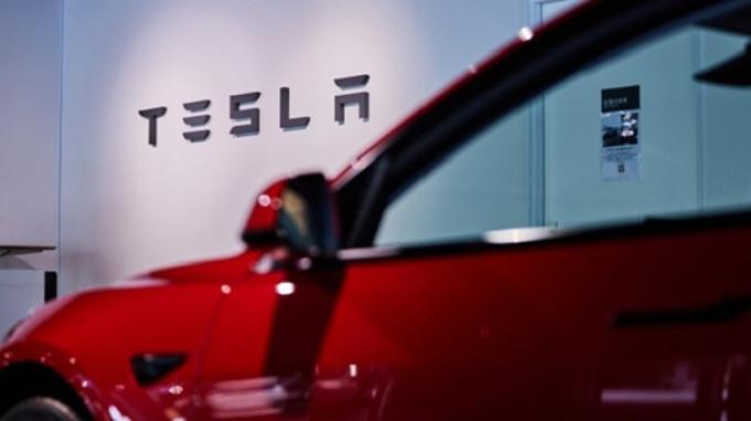 Mobil Listrik Tesla Generasi Terbaru Siap Diproduksi Paruh Kedua 2025